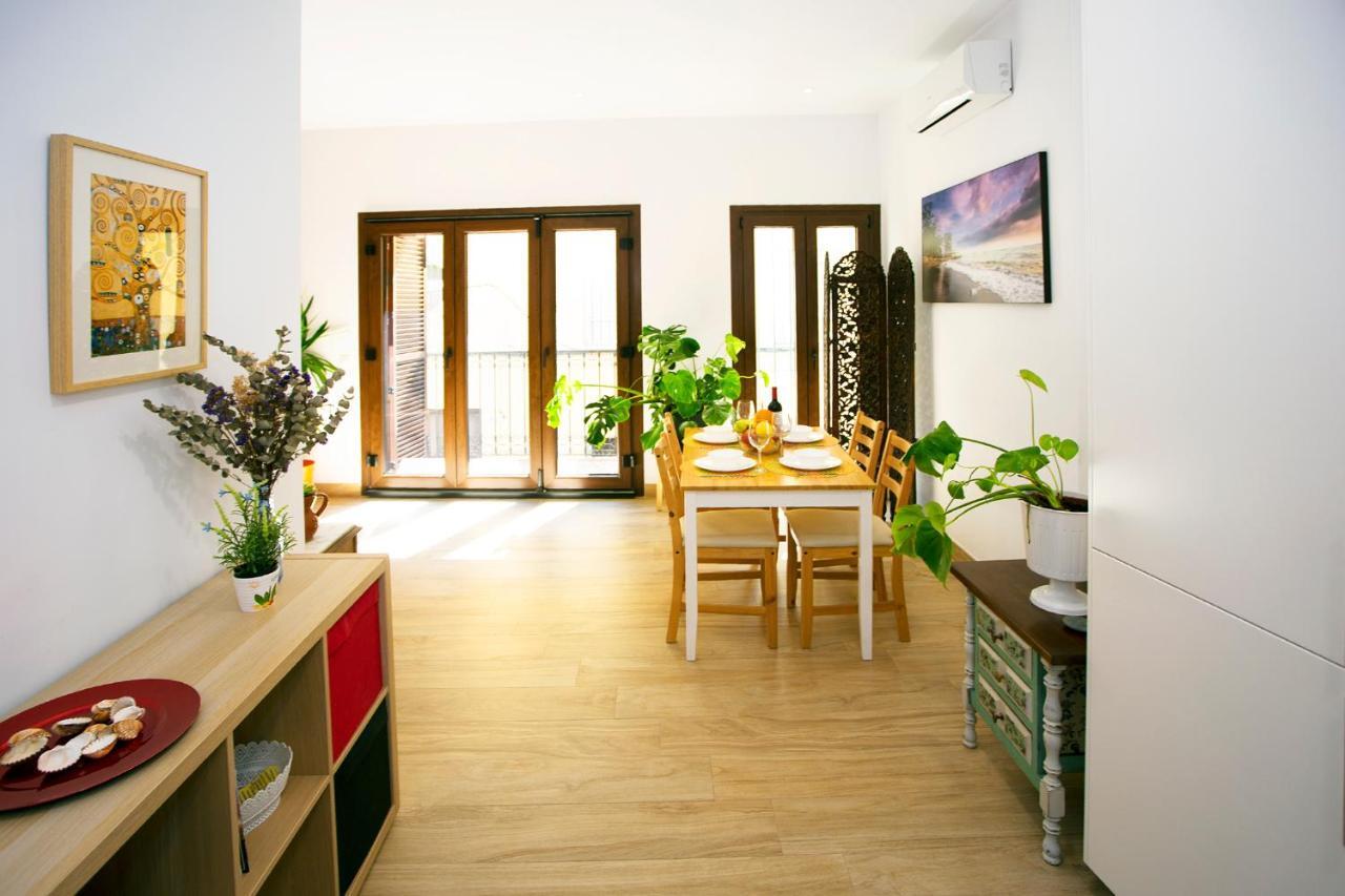 Апартаменты Fresh, Relax & Sun Historic Center Малага Экстерьер фото